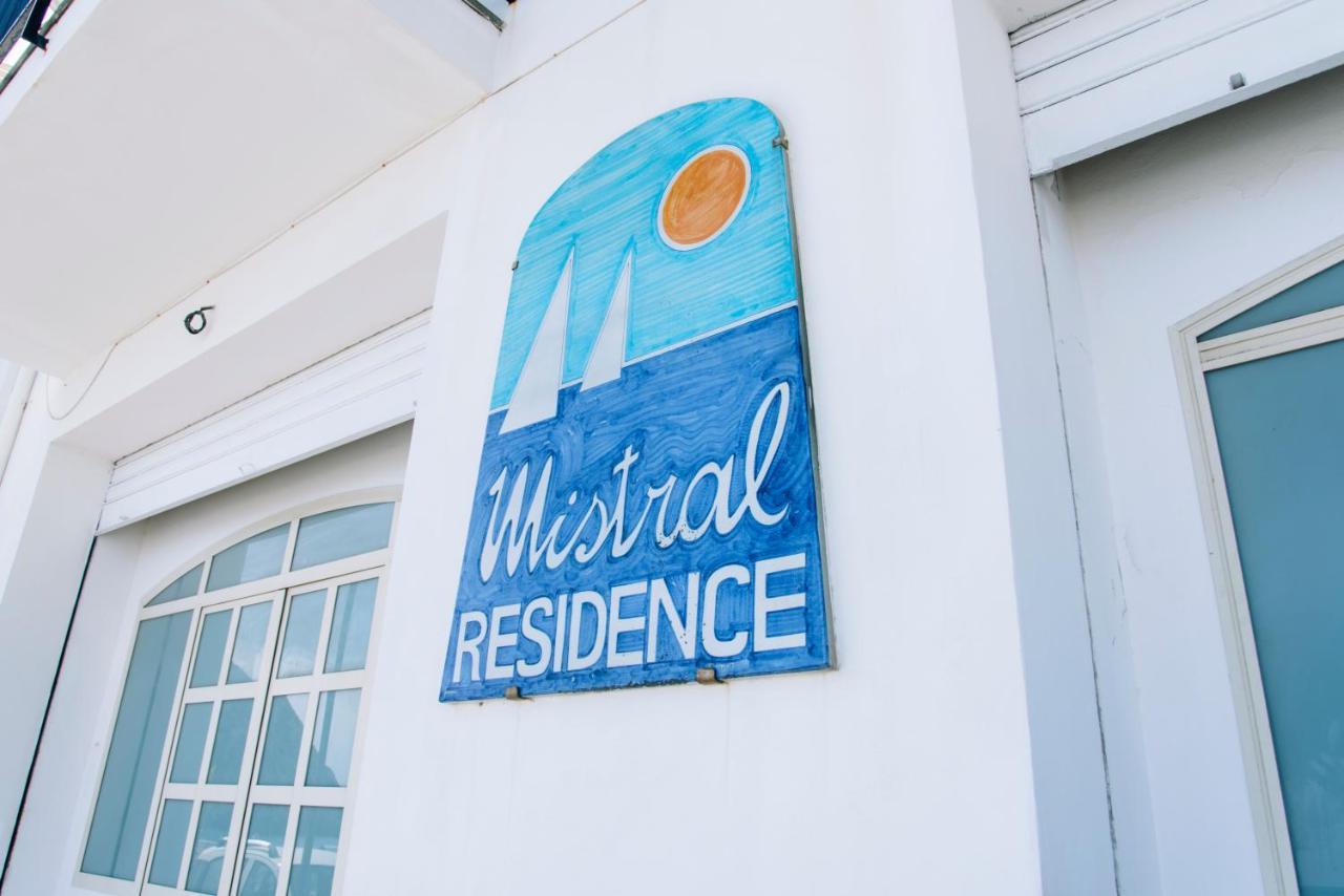 Mistral Residence Canneto  Exterior photo